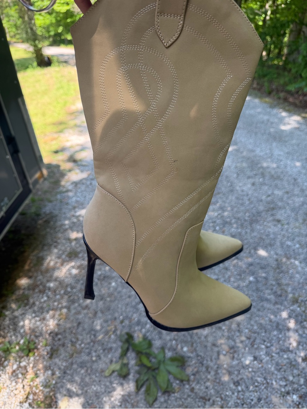 Forever 21 Tan Pointed-Toe Stiletto Western Boots